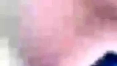 Lankan Tamil Girl Showing Her Boobsa nd Pussy on Video Call