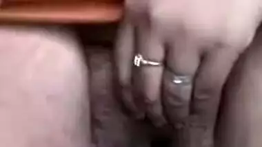 Desi woman with no panties shows off hairy pussy in XXX video going MMS