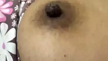 Mature aunty standing nipples