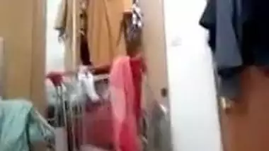 Famous Delhi Bhabhi Sex With Her Husband’s Friend