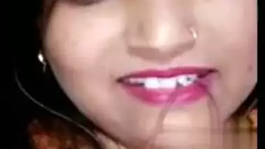 Desi XXX girl shows off juicy boobs during video call that is MMS