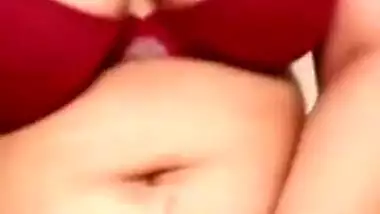 Beautiful Sexy Indian Girl Showing