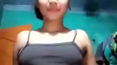 Bengali Sexy bhabhi showing