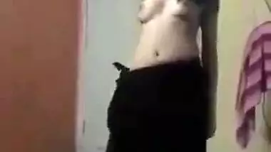 Paki dancer topless dance