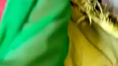 Young Desi girl’s sweet pussy exposed by village lover MMS