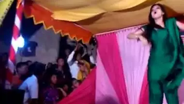 Mahiya Mahi my best friend ( Bangla desi film acctres )