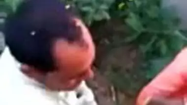 Prosi hindu ki jwan beti ki tight chut sarso me khub choda