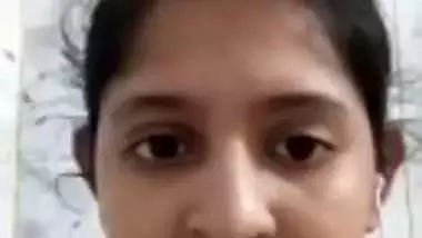Innocent girl big boobs showing on video call