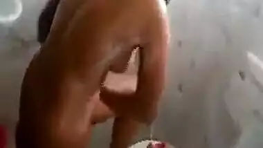Indian aunty nude capture in bathroom