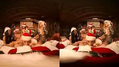 VRBangers.com-Abella Danger And Her 7 Sexy Elves Christmas Orgy VR Porn