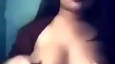 Extremely Hot Insta Babe Playing with her Boobs.