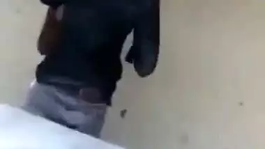 Outdoor xxx MMS of a college couple fucking behind the college