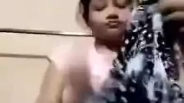 BIG BOOBIES GIRL AMAZING BODY REVEALED