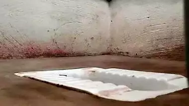 Desi Indian Girlfriend Bathroom Hidden Cam Pissing Compilation Video! Indian XXX Couple Crazy