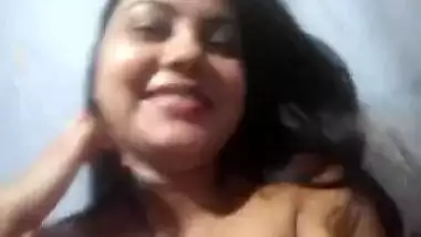 Indian films amateur XXX video where she waves hand and fingers twat