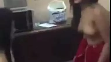 Mind blowing dance by desi girl