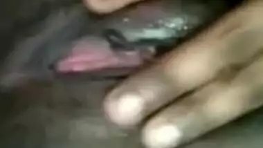 Showing to lover