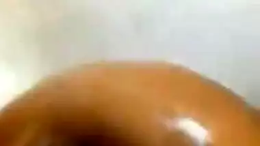 Desi gf nude bathing 