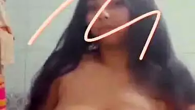 Paki Girl showing Her Bigboobs