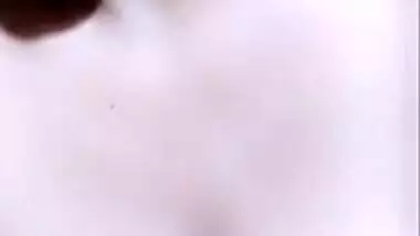 Naughty XXX girl exposes fat pussy in live show for Desi viewers