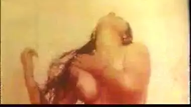 Desi indian B Grade movie nude bath