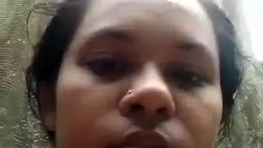 Bangladeshi bhabhi pissing in bathroom video