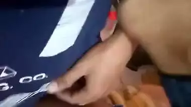 Cute Young Girl Painful Fucking with Lover Without Removing Jeans & Saying “Fuck Me” Hindi Talking