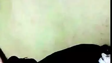 Dehati desi randi giving handjob for client video
