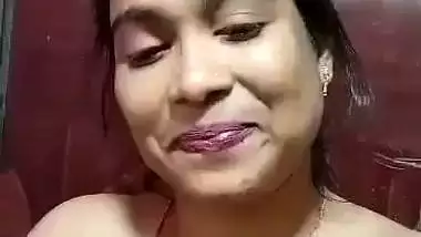 Married bhabhi video making of nude body showing