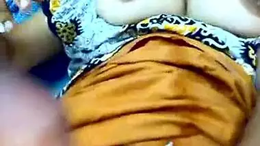 Kerala Booby hotty lets her bf play with love bubbles