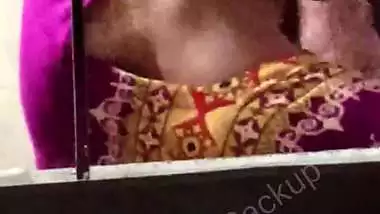 Neighbor girl dress change after nude bath caught