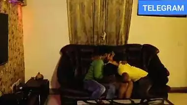 Indian threesome sex with local randi at oyo room
