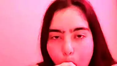 Goa slut gives a blowjob to her client in Indian xxx MMS