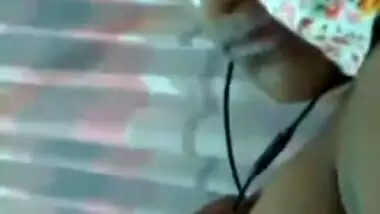 Hot CHICK boobs show on live movie call