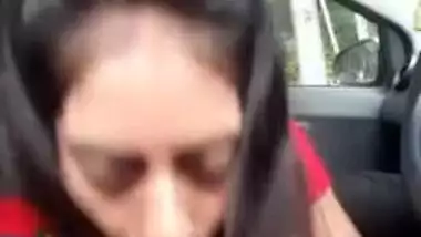 Indian Girl expert blow job bj in car .mp4