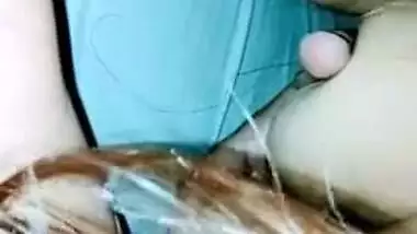 Indian cheating ex gf ki chudai talking on phone dirty hindi audio in delhi huge cumshot