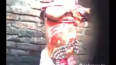 West Bengal girl outdoor bath caught by neighbor