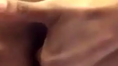 Hot SL Bhabi Fingering