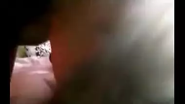 Mature sexy desi wife gives the superlatively good oral job to college guy