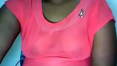 Desi hubby showing his big ass wife to cam